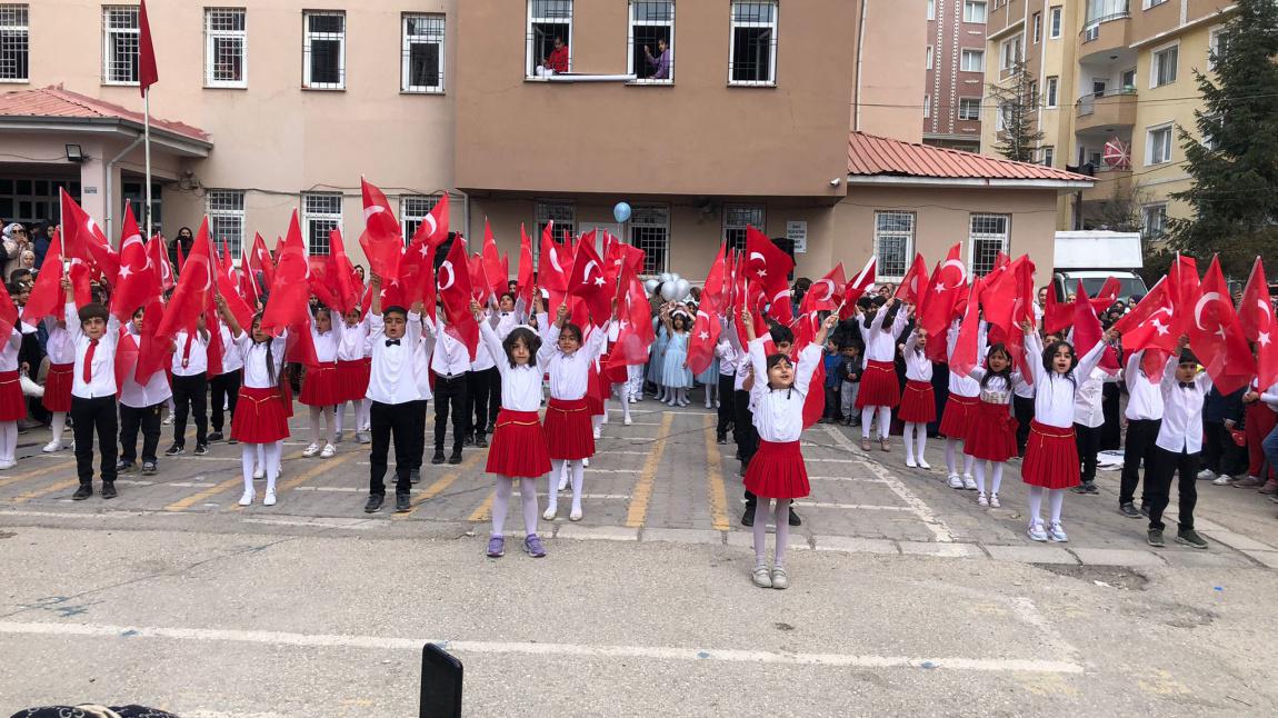 23 Nisan Ulusal Egemenlik ve Çocuk Bayramı okulumuzda tüm coşkuyla kutlandı.